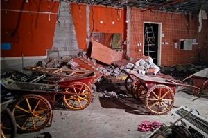 成都武侯區(qū)拆除凱德廣場(chǎng)西餐廳20191016