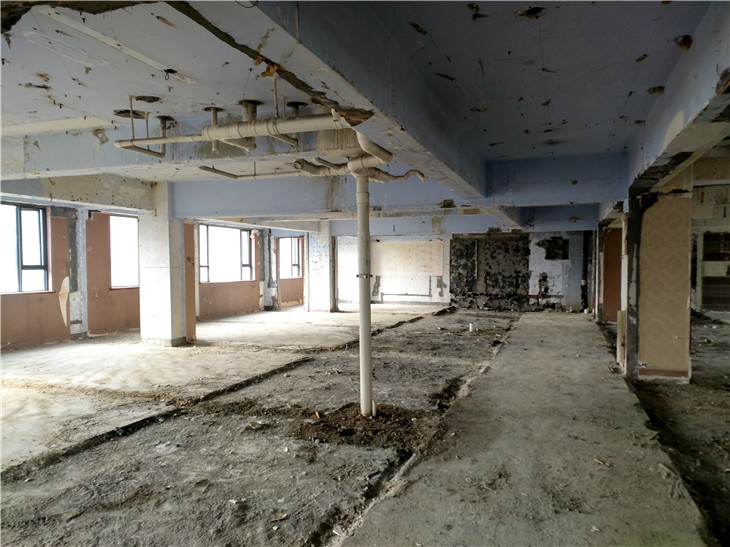 4000平酒店拆除清運需要多久?成都戰狼拆除告訴你