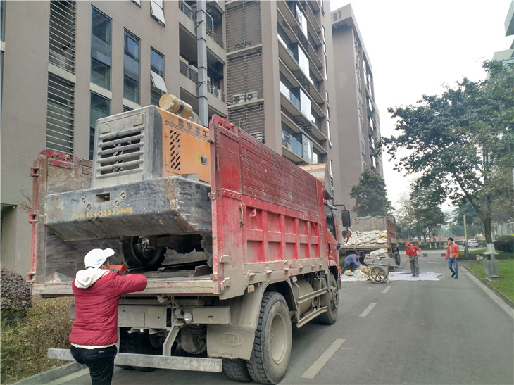 成都天府生命科技園700平室內(nèi)裝修拆除清運