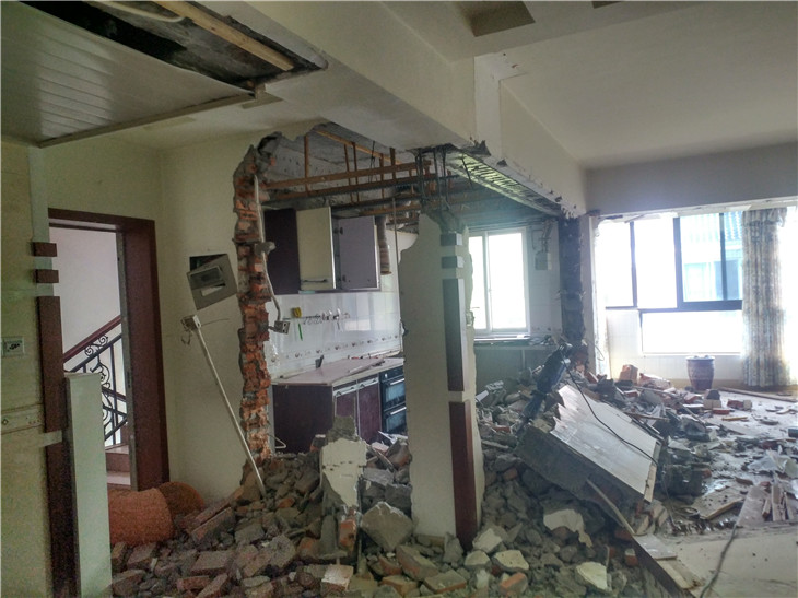 IMG_20200428_085432_HDR.jpg IMG_20200428_085432_HDR.jpg