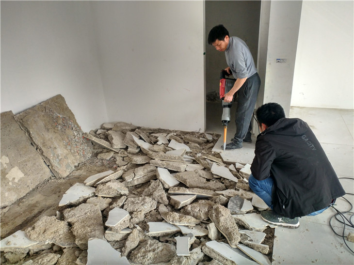 成都龍泉保利紫薇花語鄰家超市拆除清運案例專業團隊